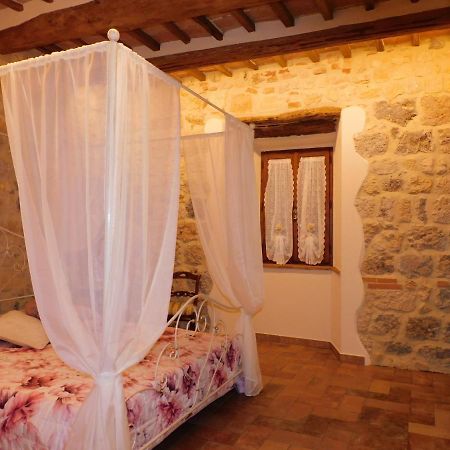 Sognare Nel Castello Hotel Monteriggioni Exterior photo