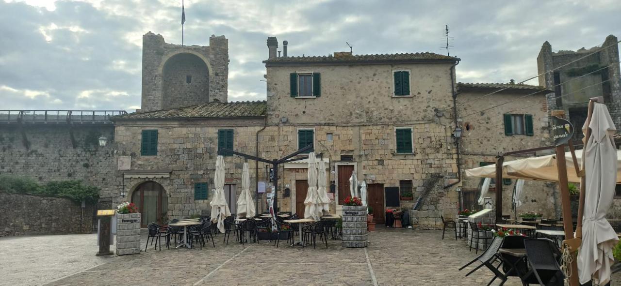 Sognare Nel Castello Hotel Monteriggioni Exterior photo