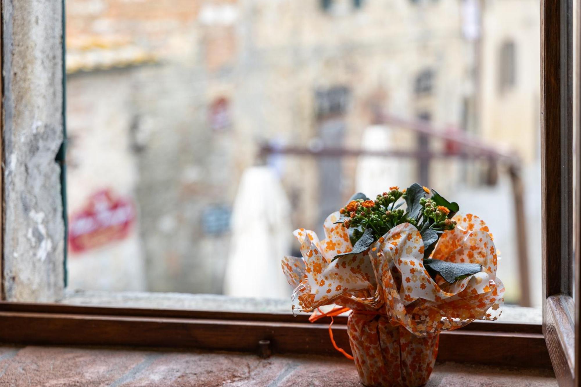 Sognare Nel Castello Hotel Monteriggioni Exterior photo