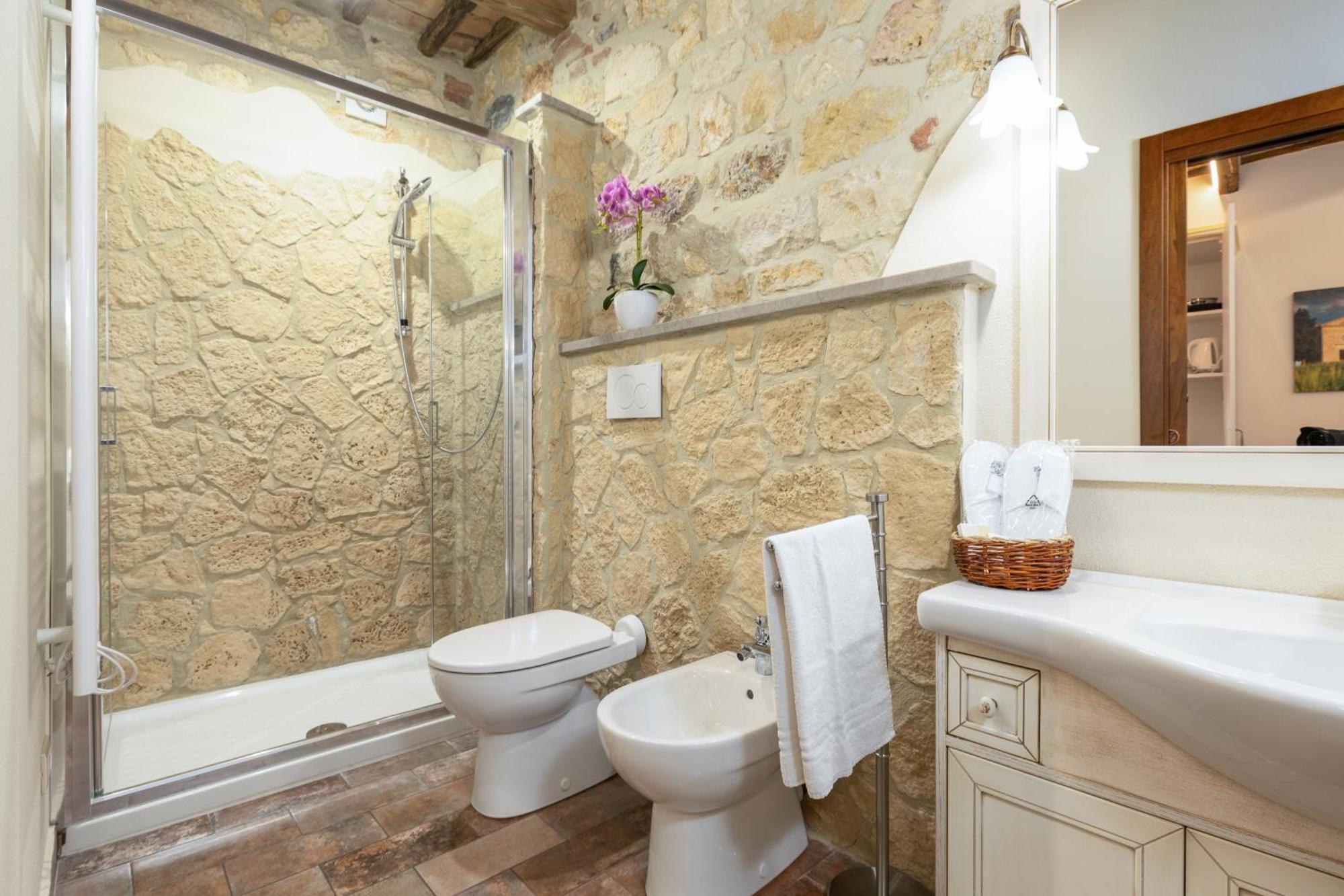 Sognare Nel Castello Hotel Monteriggioni Exterior photo